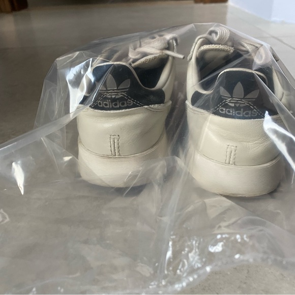 adidas Originals Supercourt Trainers in Off-White - Picture 5 of 5